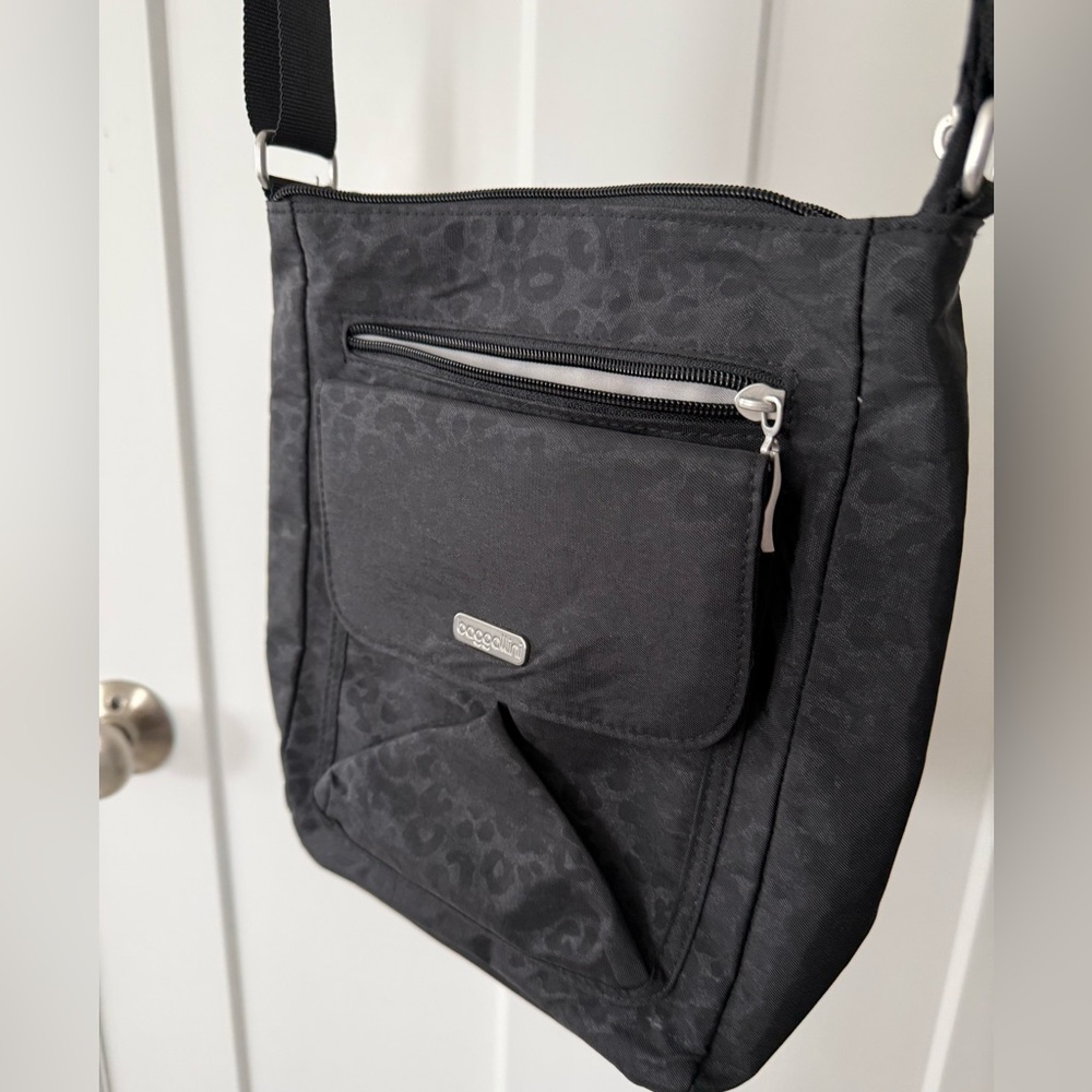 Baggallini Black Leopard Crossbody Bag